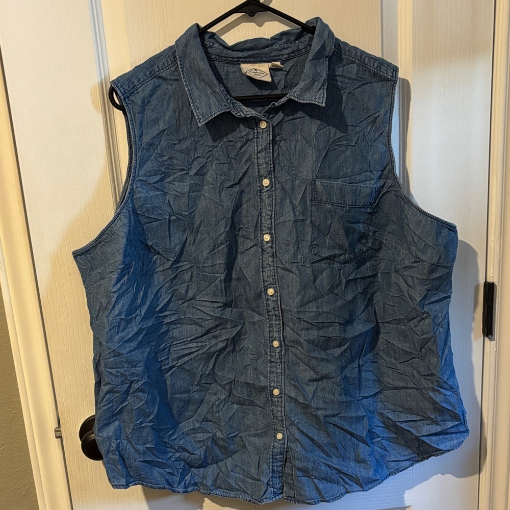 St. John's Bay Blue Denim Top